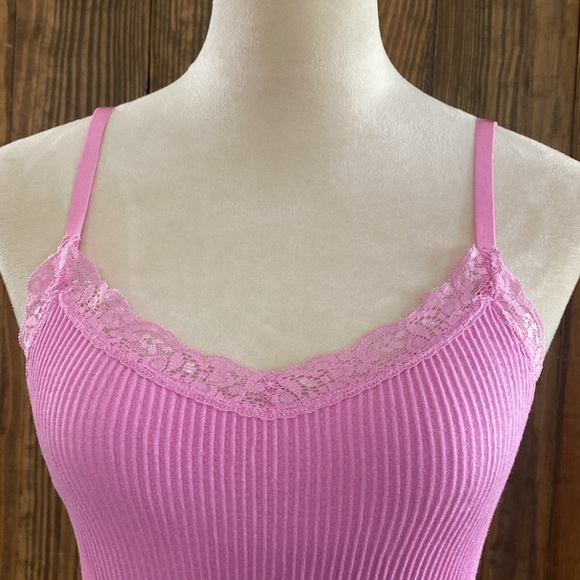 Sage + Stone Women’s Crop Top - Picture 5 of 8